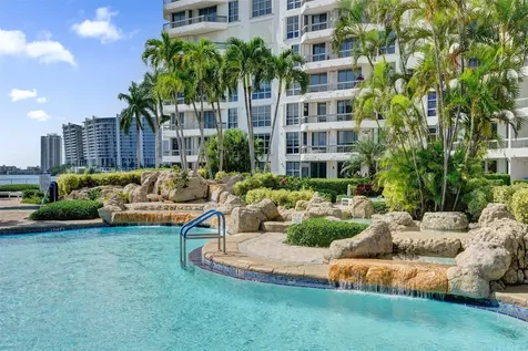 19101 NE 36th Court Aventura FL 33180