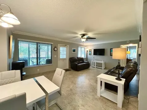 223 Pine Hov Circle Greenacres FL 33463