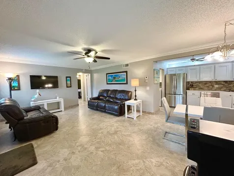 223 Pine Hov Circle Greenacres FL 33463