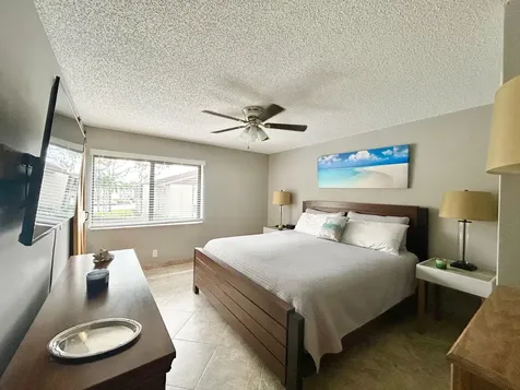 223 Pine Hov Circle Greenacres FL 33463