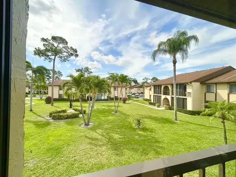 223 Pine Hov Circle Greenacres FL 33463