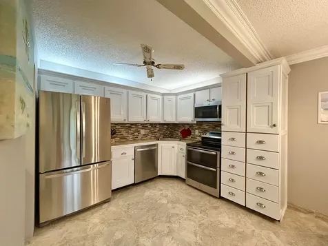 223 Pine Hov Circle Greenacres FL 33463