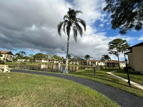 223 Pine Hov Circle Greenacres FL 33463