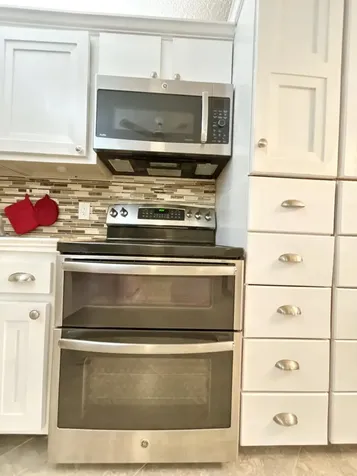223 Pine Hov Circle Greenacres FL 33463