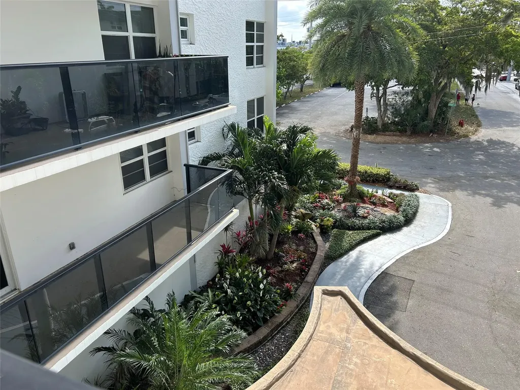 5100 Dupont Boulevard Fort Lauderdale FL 33308