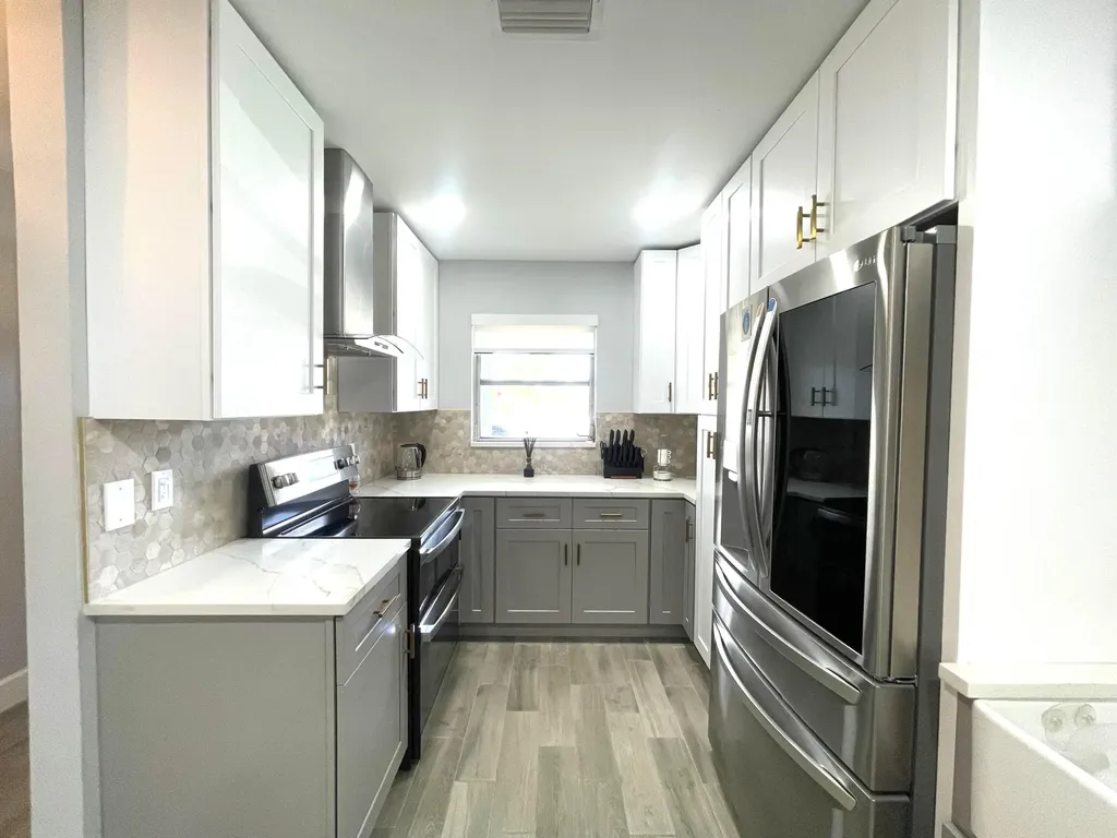 2638 Gately Drive E West Palm Beach FL 33415