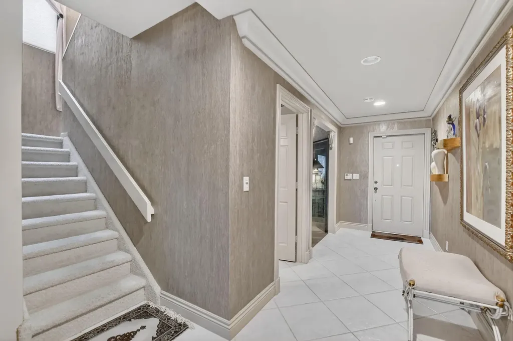 22582 Meridiana Drive Boca Raton FL 33433