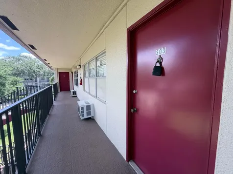 100 SW 132nd Way Pembroke Pines FL 33027