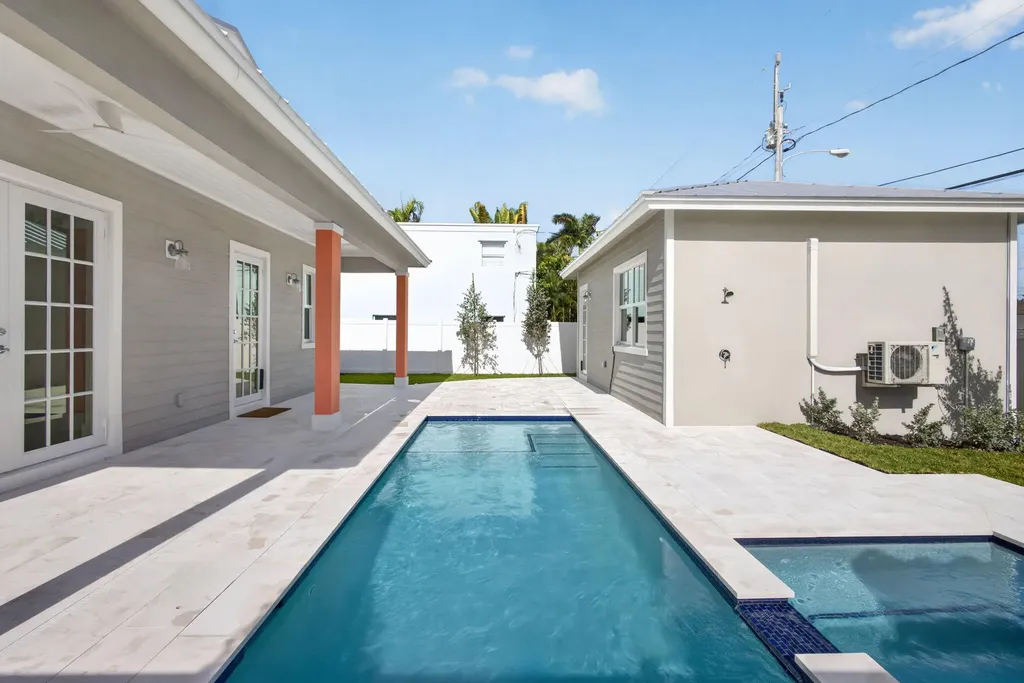 1017 Ardmore Road West Palm Beach FL 33401
