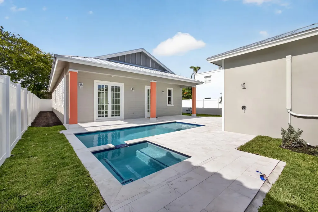 1017 Ardmore Road West Palm Beach FL 33401