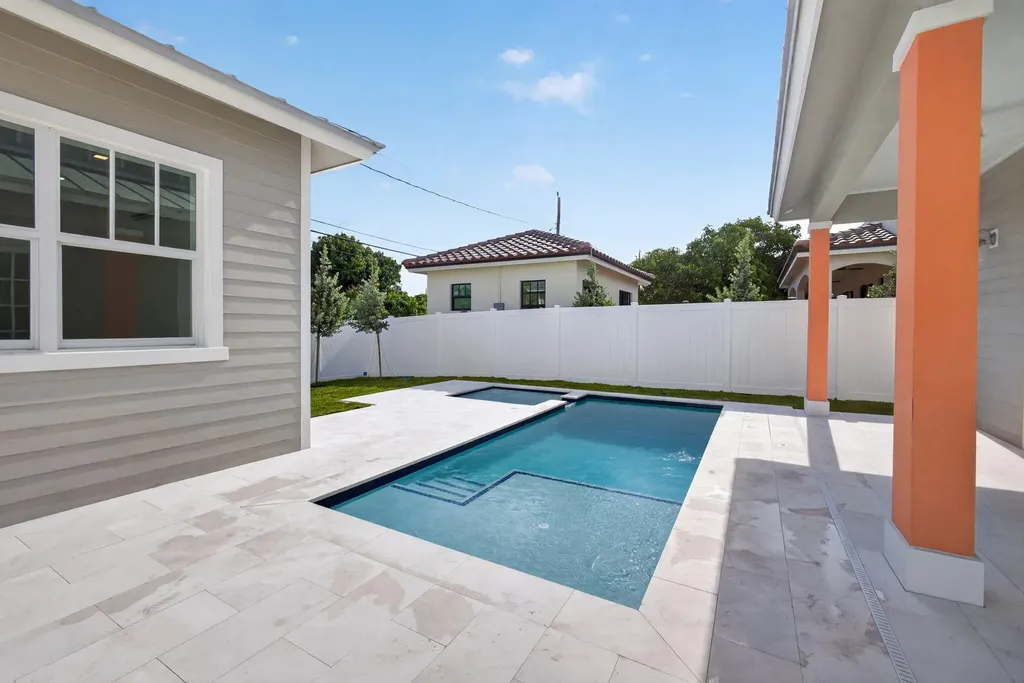 1017 Ardmore Road West Palm Beach FL 33401
