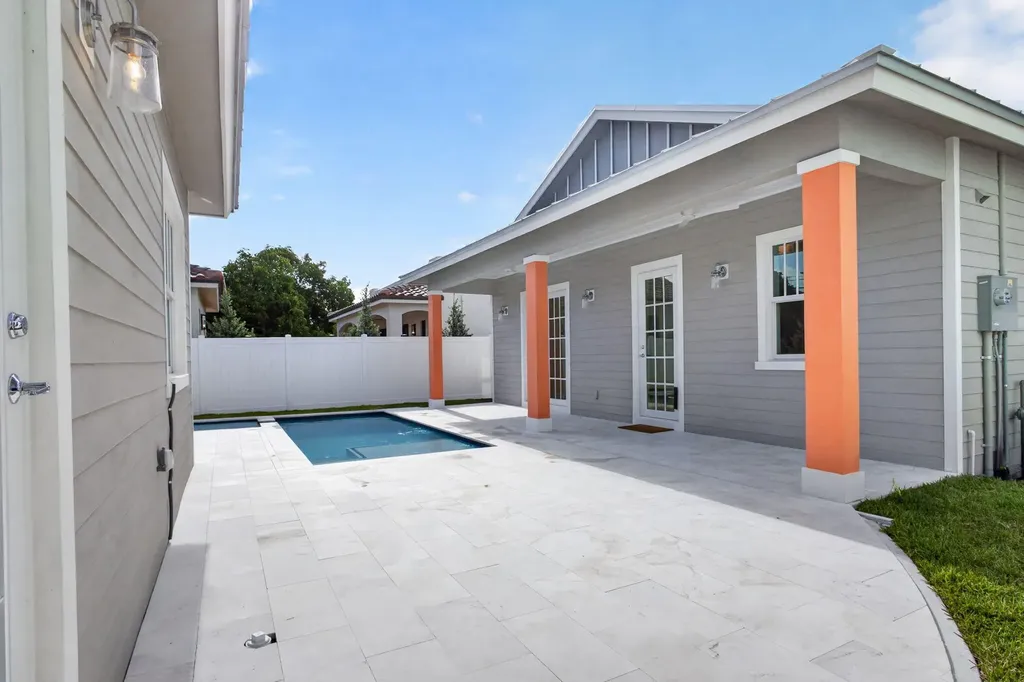 1017 Ardmore Road West Palm Beach FL 33401