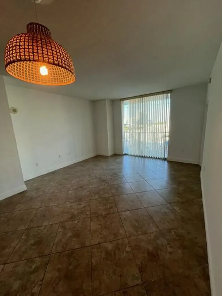140 S Dixie Highway Hollywood FL 33020
