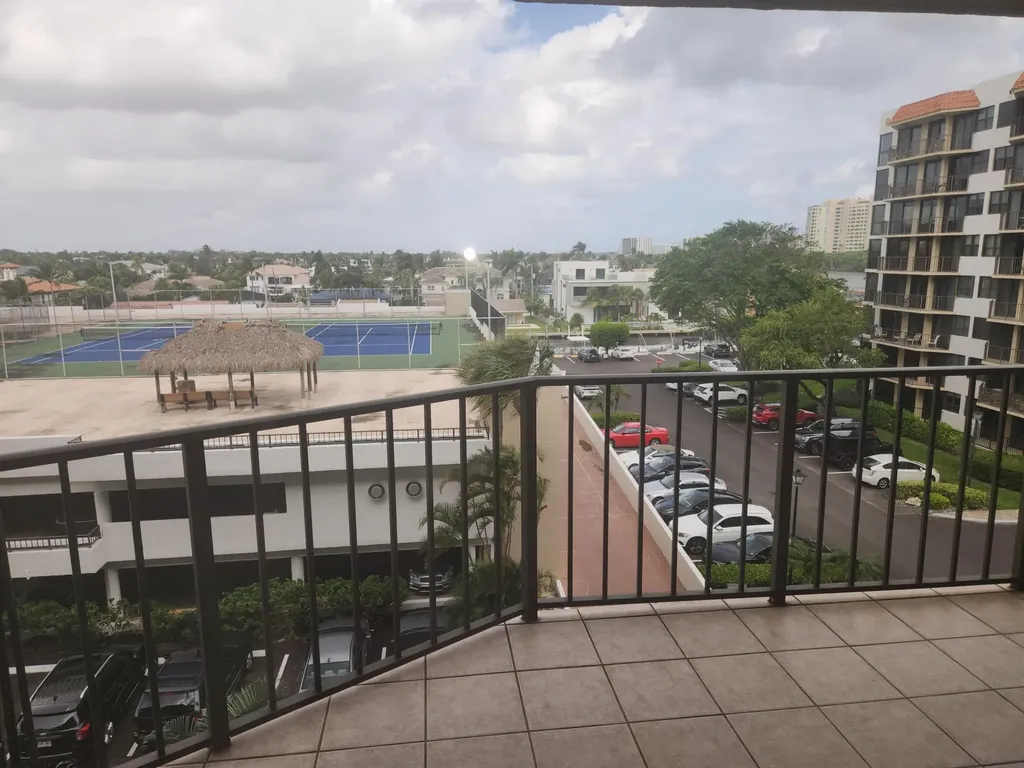 859 Jeffery Street Boca Raton FL 33487