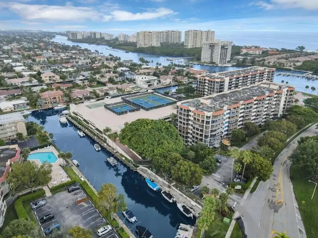 859 Jeffery Street Boca Raton FL 33487