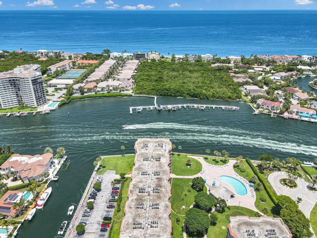 859 Jeffery Street Boca Raton FL 33487