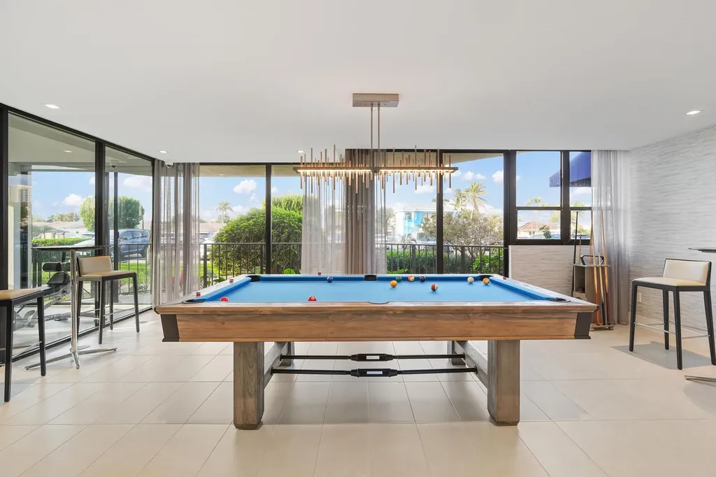 859 Jeffery Street Boca Raton FL 33487