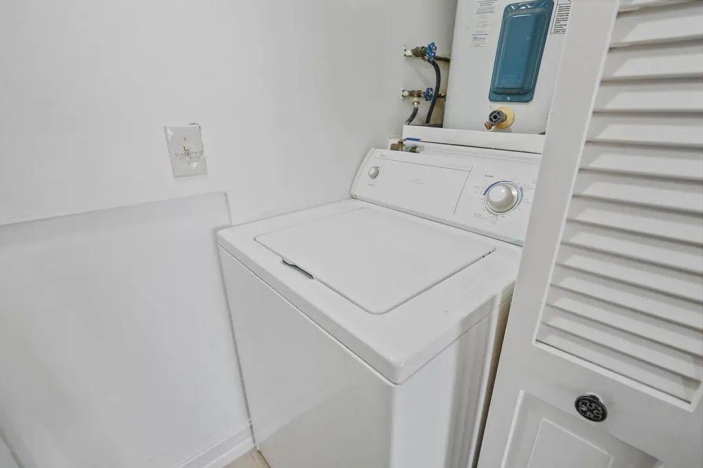 859 Jeffery Street Boca Raton FL 33487