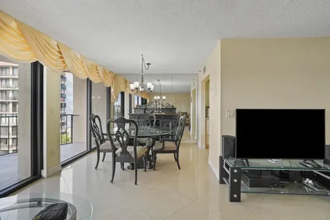 859 Jeffery Street Boca Raton FL 33487