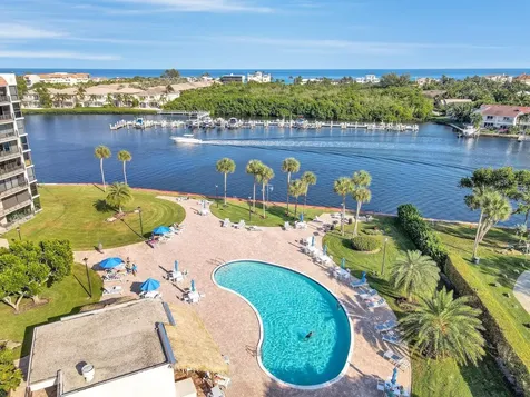 859 Jeffery Street Boca Raton FL 33487