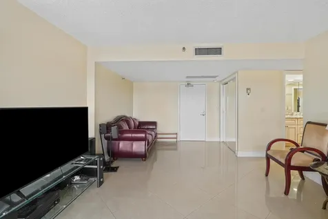 859 Jeffery Street Boca Raton FL 33487