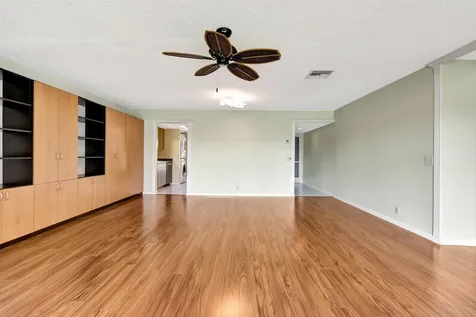 18419 SE Wood Haven Lane Tequesta FL 33469