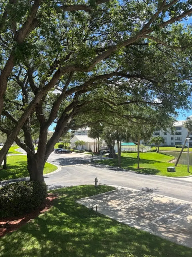 6109 Balboa Circle Boca Raton FL 33433