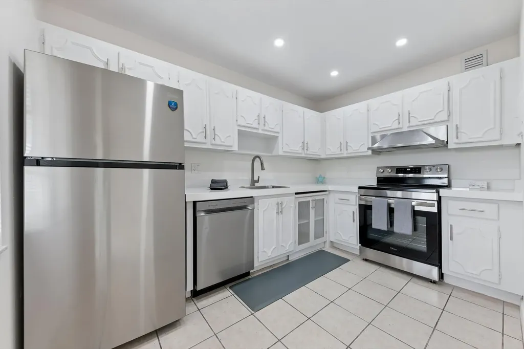 126 Sparrow Drive Royal Palm Beach FL 33411
