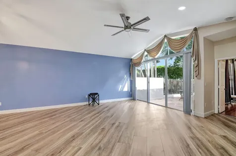 6172 Oak Bluff Way Lake Worth FL 33467