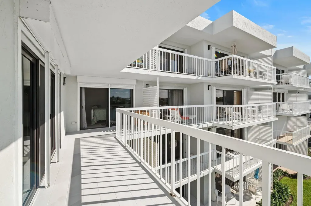 3501 S Ocean Boulevard South Palm Beach FL 33480