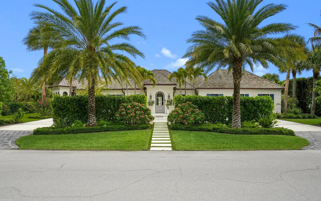 55 Links Road Jupiter Island FL 33455