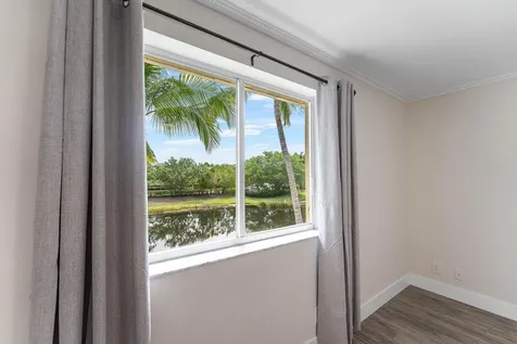 2482 Cordoba Bend Weston FL 33327