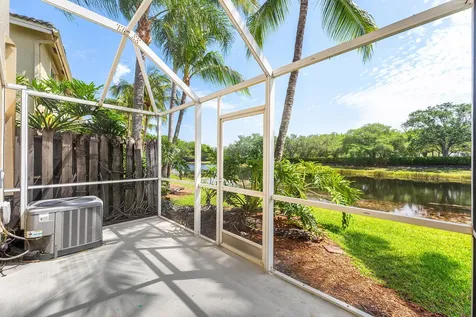 2482 Cordoba Bend Weston FL 33327