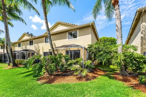 2482 Cordoba Bend Weston FL 33327
