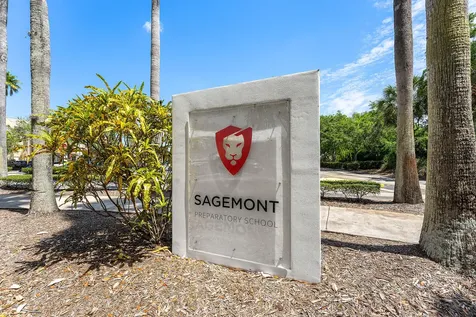 2482 Cordoba Bend Weston FL 33327