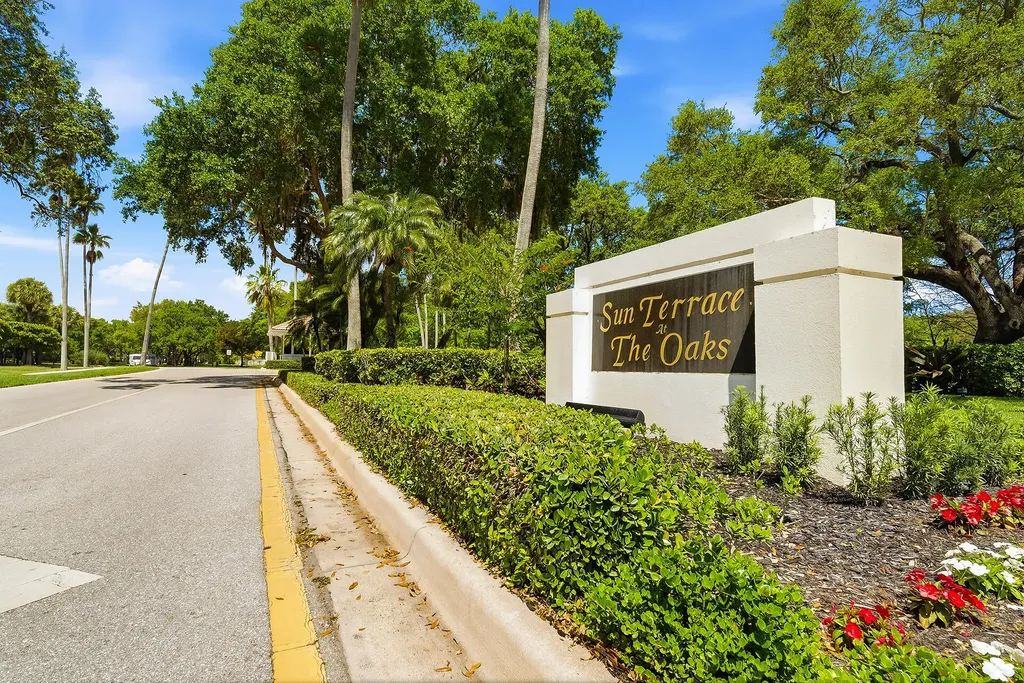 9502 Chapman Oak Court Palm Beach Gardens FL 33410
