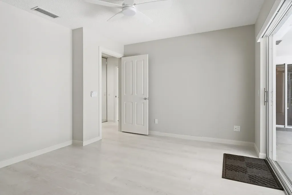 9502 Chapman Oak Court Palm Beach Gardens FL 33410