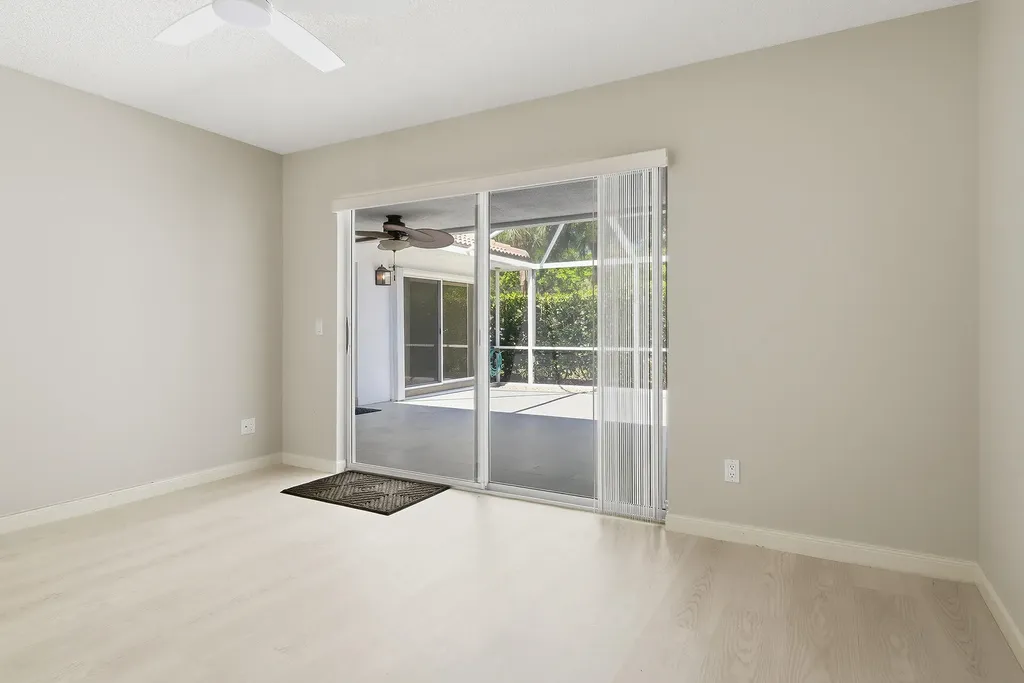 9502 Chapman Oak Court Palm Beach Gardens FL 33410
