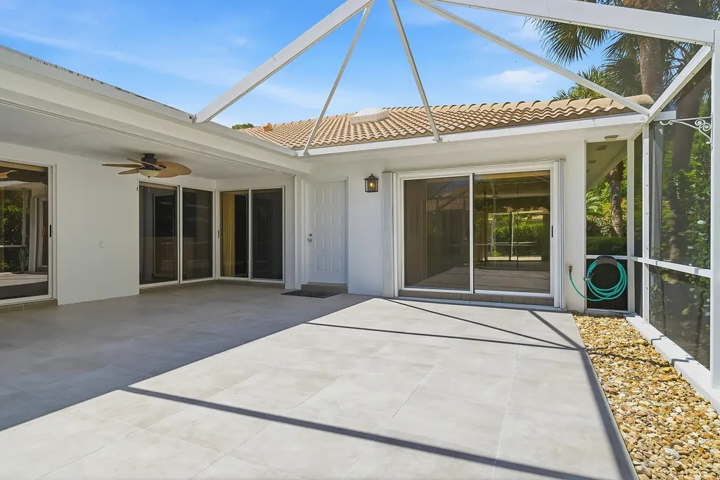 9502 Chapman Oak Court Palm Beach Gardens FL 33410