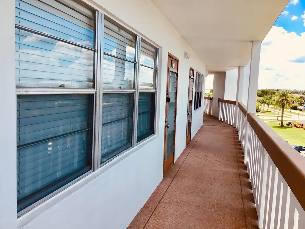 4008 Cornwall A Boca Raton FL 33434