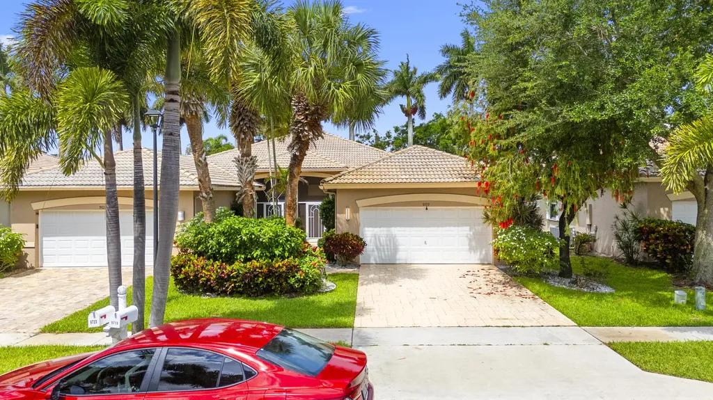 9719 Crescent View Drive S Boynton Beach FL 33437