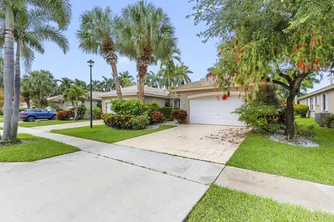 9719 Crescent View Drive S Boynton Beach FL 33437