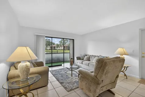 812 Sky Pine Way Greenacres FL 33415