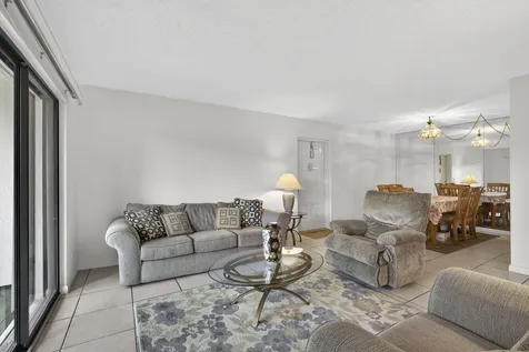 812 Sky Pine Way Greenacres FL 33415