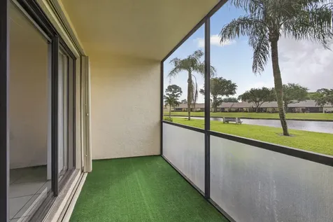 812 Sky Pine Way Greenacres FL 33415