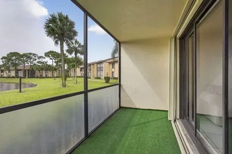 812 Sky Pine Way Greenacres FL 33415
