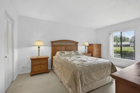 812 Sky Pine Way Greenacres FL 33415