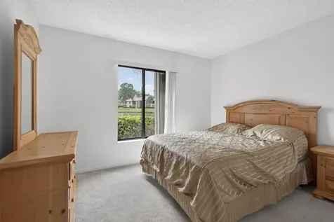 812 Sky Pine Way Greenacres FL 33415