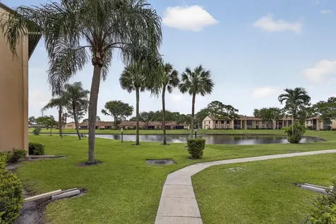 812 Sky Pine Way Greenacres FL 33415