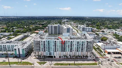 140 S Dixie Highway Hollywood FL 33020
